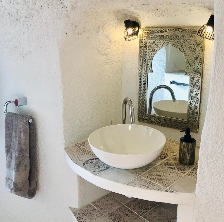 Las Dunas Cave House Holidays Benamaurel Exterior photo