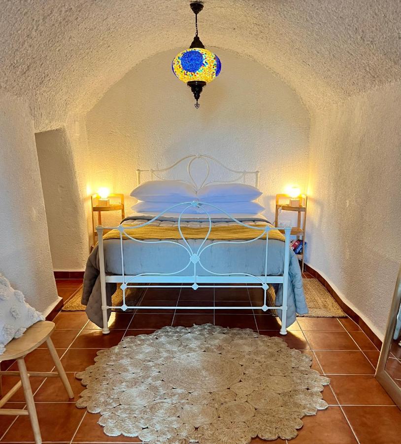Las Dunas Cave House Holidays Benamaurel Exterior photo
